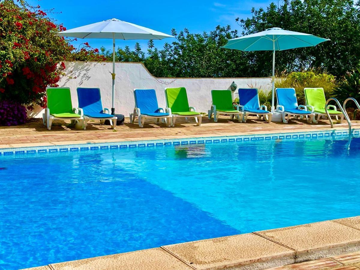 The Lemon Tree Villa Монкарапашо Екстериор снимка